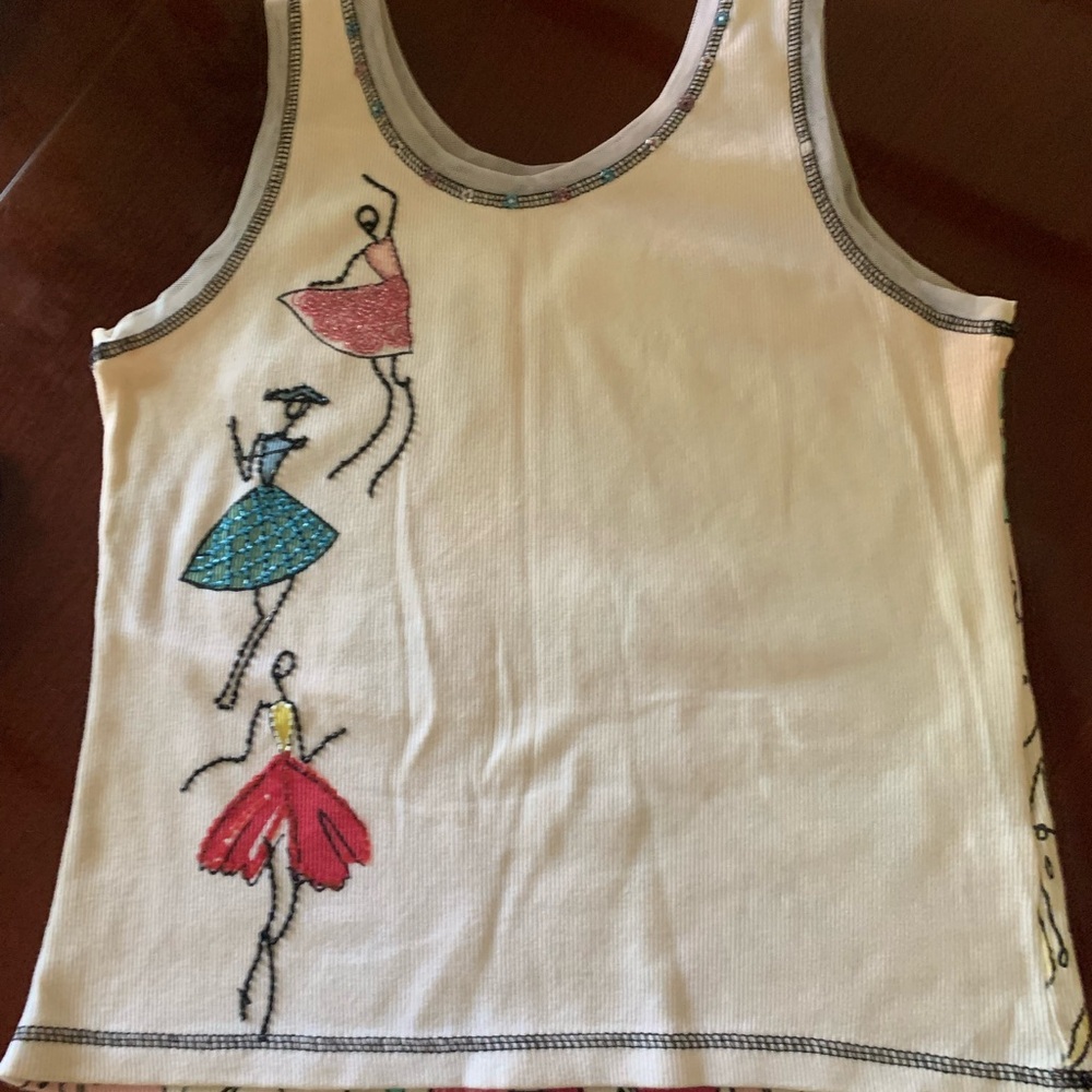 Adorable beaded fashion design tank top - Picture 2 of 3